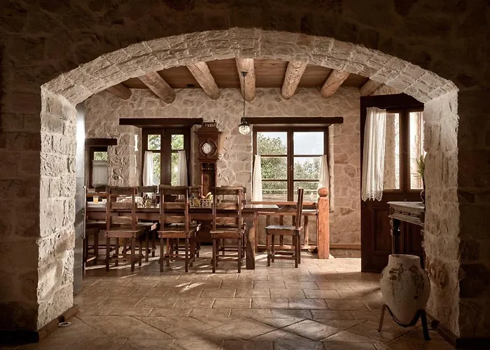 Vafias Villa - Tranquil Location, Ideal For Large Groups, By Zantewize