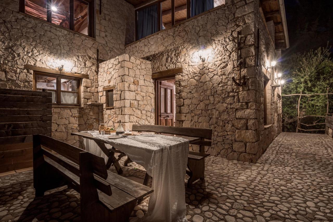 Villa Vafias - Tranquil Location, Ideal For Large Groups, By Zantewize